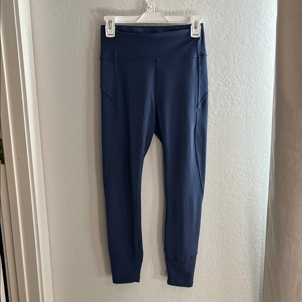 Lululemon size 6 Blue High-Waisted Leggings